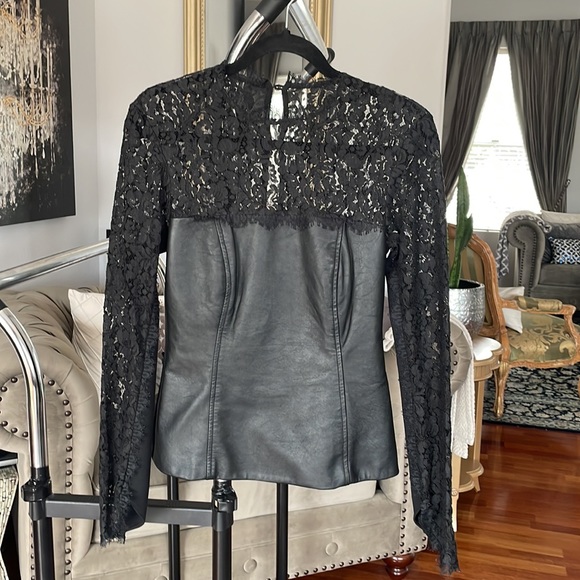 Nicole Miller black front leather lace long sleeve top size 0 with tag - Picture 5 of 5
